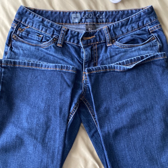 Blue jeans! - Picture 3 of 4